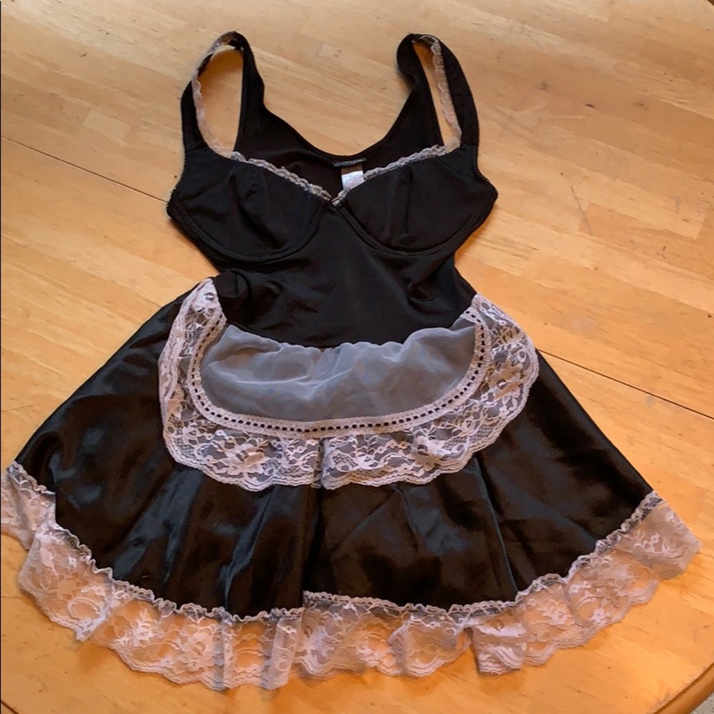 Black Maid Costume